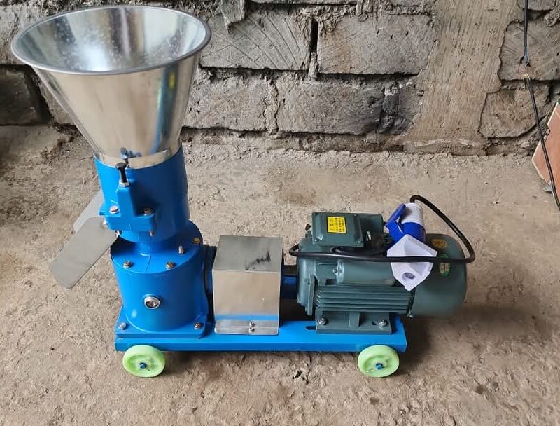 PELLET-MAKING MACHINE