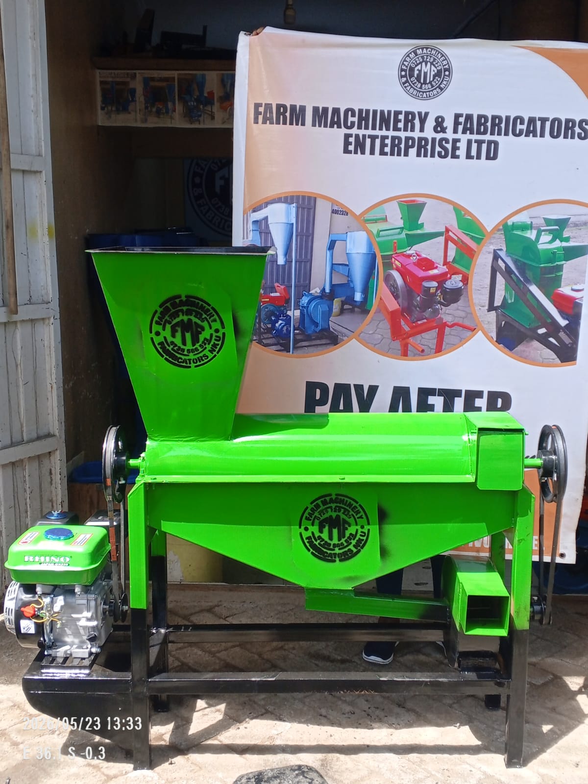 Millet/sorghum threshing machine. Petrol driven.
